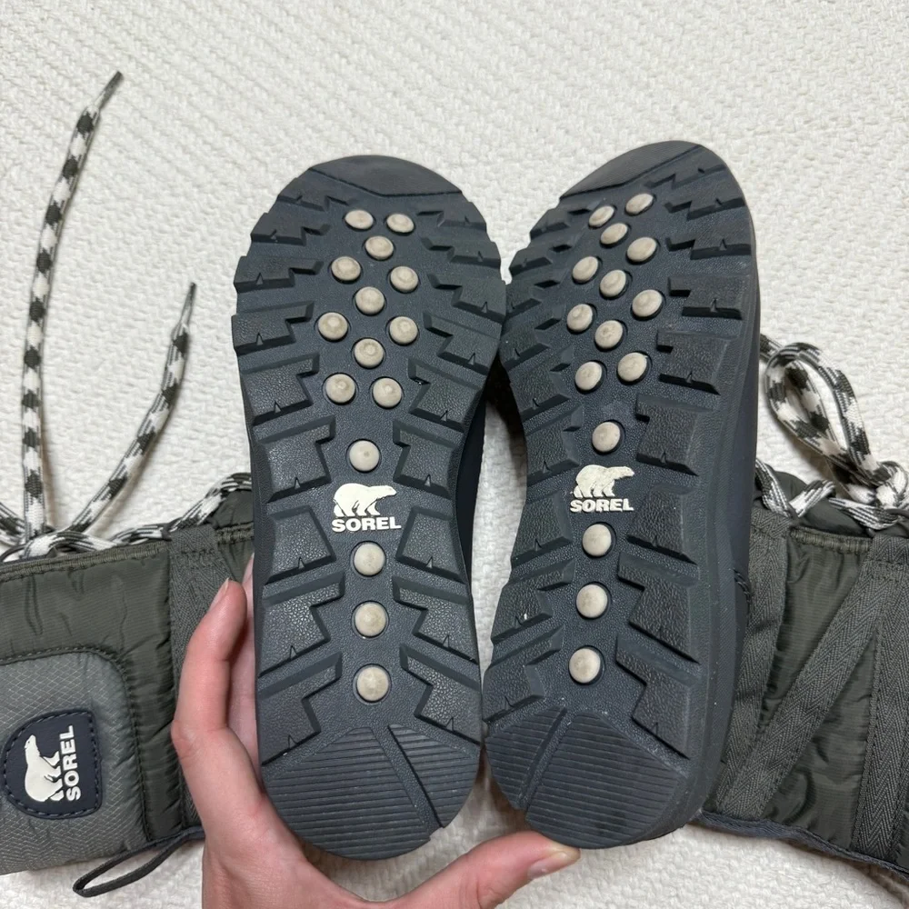 SOREL gray Whitney II short lace up waterproof winter boots SIZE 7